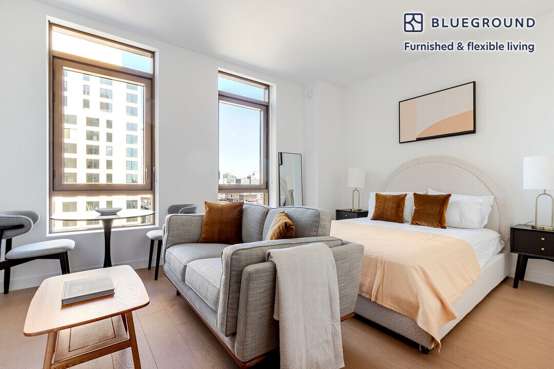 482 Kent Ave in Brooklyn, NY - Foto de edificio