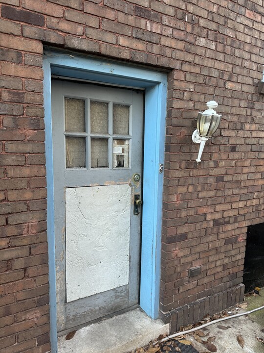 3262 Washington Blvd in Indianapolis, IN - Building Photo
