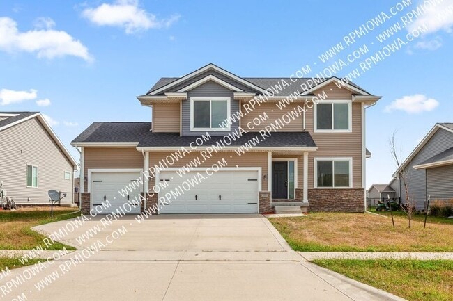 property at 2021 NW Beechwood St