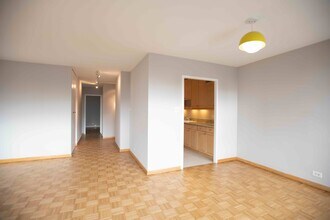 360 W Wellington Ave, Unit 10B in Chicago, IL - Building Photo - Building Photo