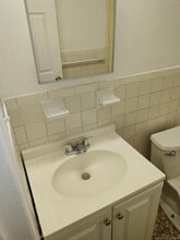 129 Black Rock Ave, Unit 13 in Bridgeport, CT - Building Photo - Building Photo
