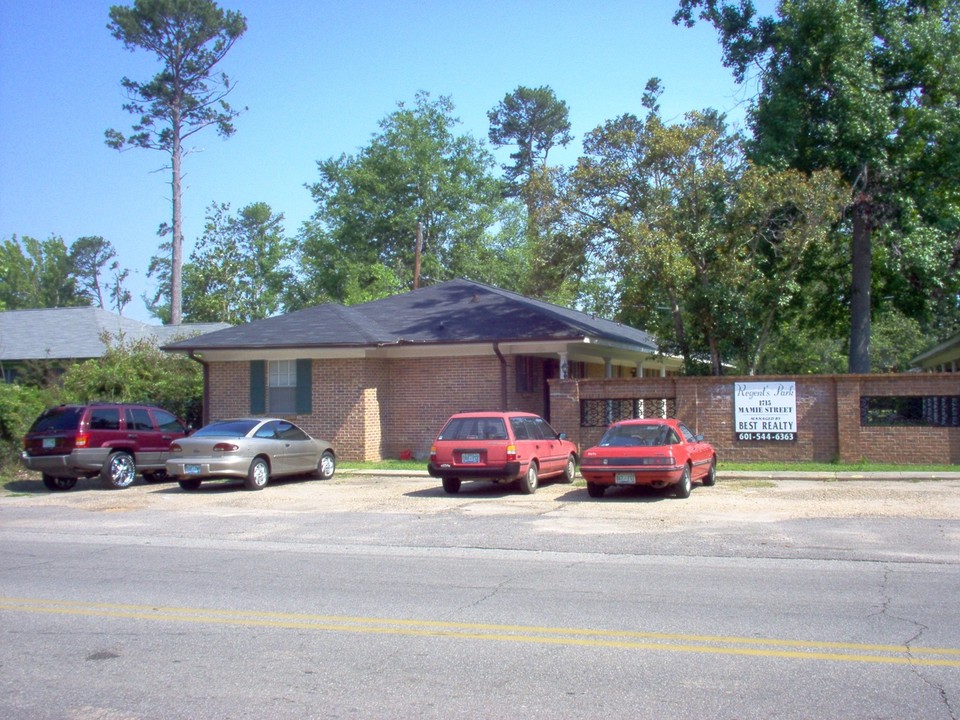 1715 Mamie St in Hattiesburg, MS - Building Photo