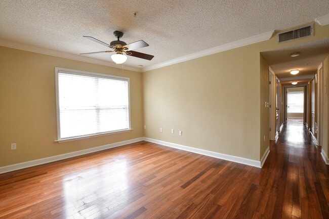 property at 2019 Dixie Belle Dr