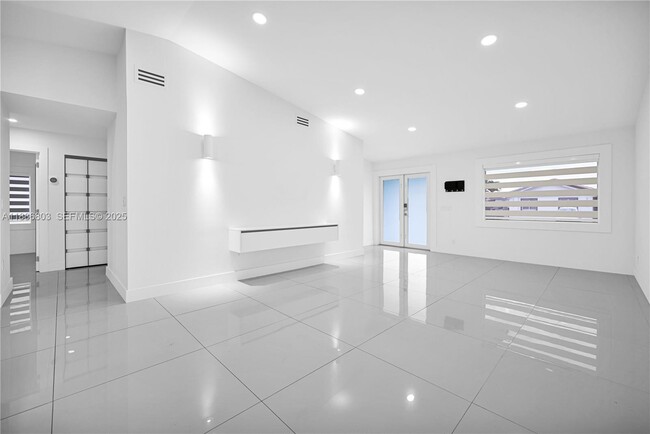 property at 13284 SW 39th St