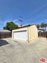 1719 W 39th Pl in Los Angeles, CA - Building Photo - Building Photo