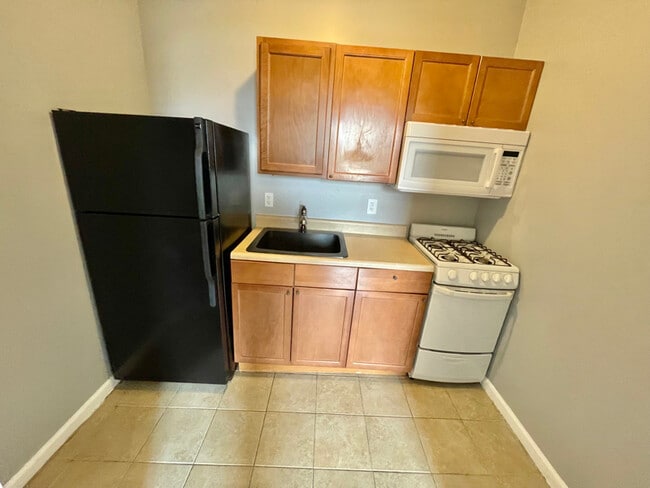 366 4th Ave in Troy, NY - Building Photo - Building Photo