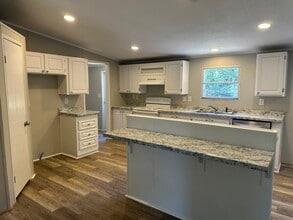 319 Bridgeview Dr in Anderson, SC - Building Photo - Building Photo