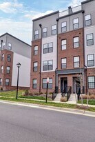 13321 Coalfield Station Ln in Midlothian, VA - Building Photo