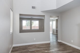 10620 Congaree St in Las Vegas, NV - Building Photo - Building Photo