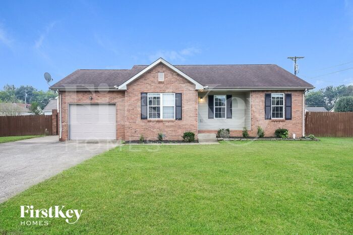 3240 Tabby Dr in Clarksville, TN - Building Photo