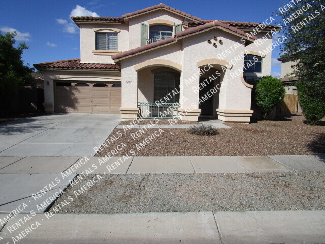 8754 W Northview Ave in Glendale, AZ - Building Photo