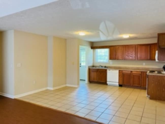 140-148 Kinney Rd in Boaz, AL - Building Photo - Building Photo