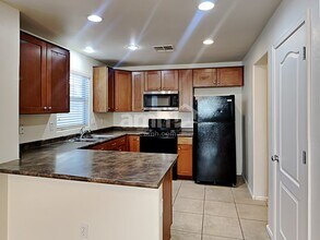 2549 E Bart St in Gilbert, AZ - Building Photo - Building Photo