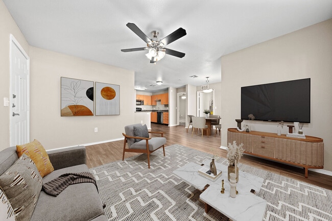 Esteban Park in Phoenix, AZ - Foto de edificio - Building Photo