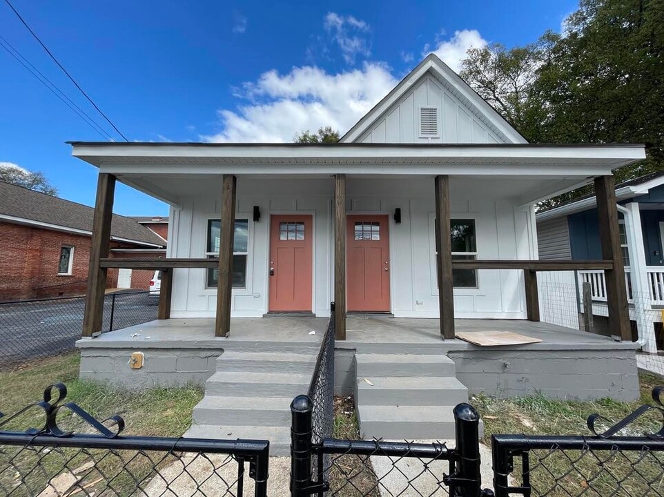 1131 Garfield St, Unit A in Chattanooga, TN - Foto de edificio