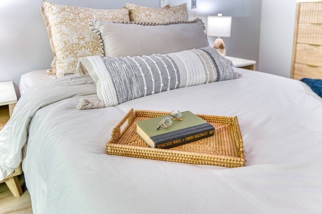 Coastal Senior Residences at The Park Lane in Monterey, CA - Foto de edificio - Building Photo