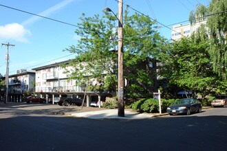 Lloyd District Condominium in Portland, OR - Building Photo - Building Photo