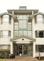 Seawynd Manor in White Rock, BC - Building Photo