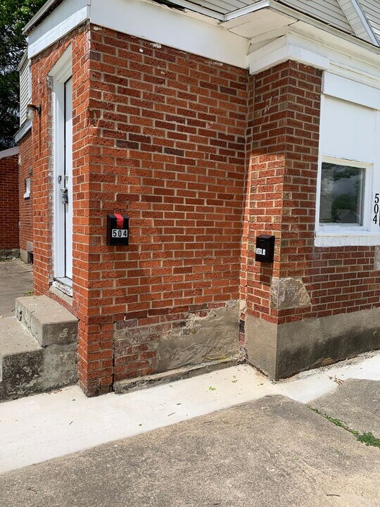 504 Beethoven St in Mansfield, OH - Building Photo