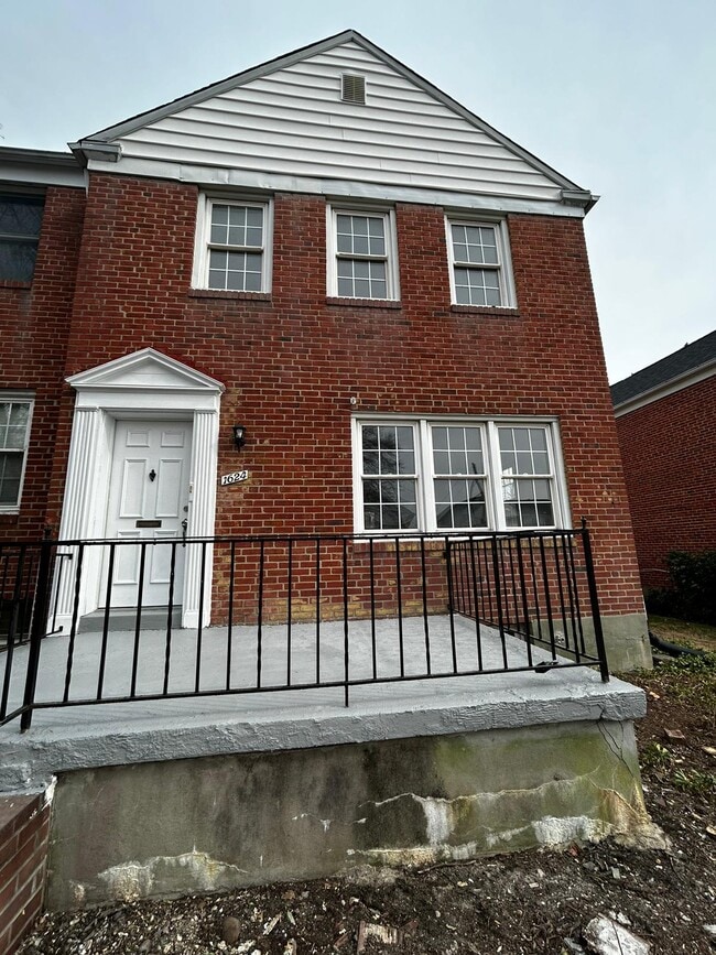 property at 1624 Glen Keith Blvd