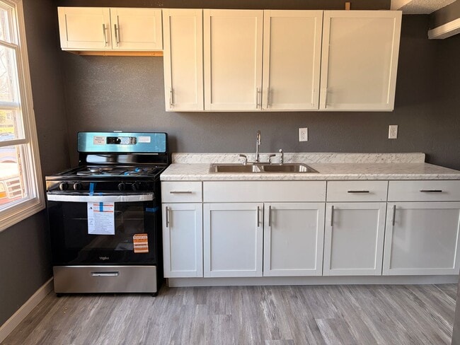 property at 46 Blackhawk Rd