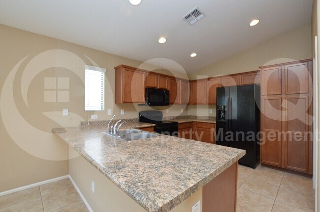 4193 E Sandy Way in Gilbert, AZ - Building Photo - Building Photo