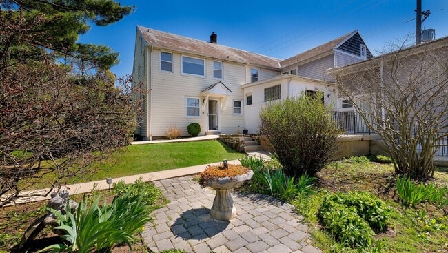 property at 3617 Ferry Rd