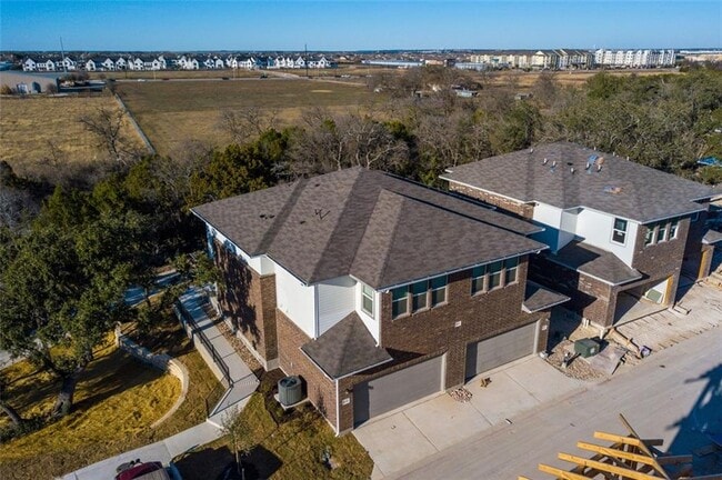 605 W South St in Leander, TX - Building Photo - Building Photo