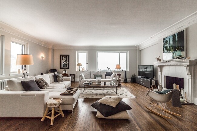 property at 3940 Chem. de la Côte-des-Neiges