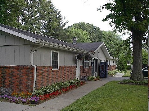 Park Manor Apartments in Berrien Springs, MI - Building Photo - Building Photo