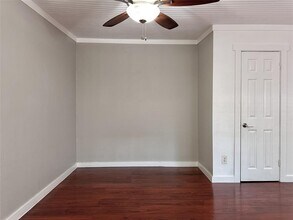 2103 E 16th St in Austin, TX - Building Photo - Building Photo