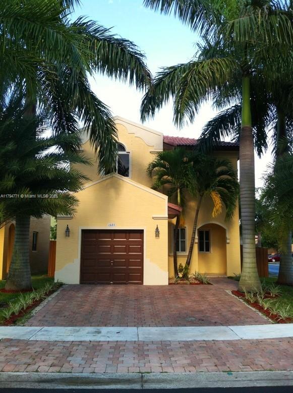 property at 2601 NE 41st Cir