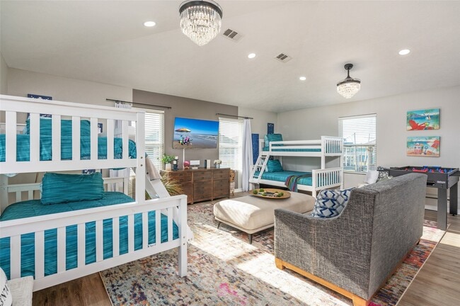 property at 960 Crane Ln