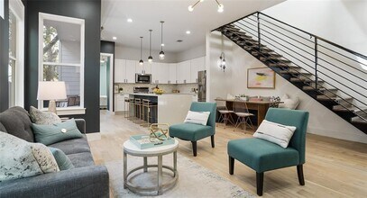607 E 49th St in Austin, TX - Building Photo - Building Photo