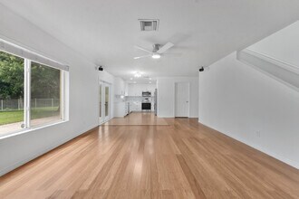 4455 55th St in Vero Beach, FL - Building Photo - Building Photo