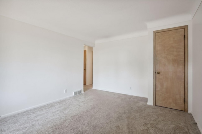 2104-2106 E 58th St in Minneapolis, MN - Building Photo - Building Photo