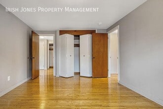 864 Millersport Hwy in Buffalo, NY - Building Photo - Building Photo