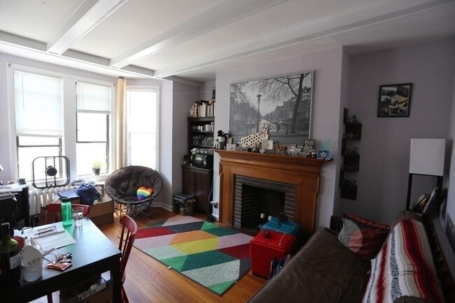 property at 4 Commonwealth Ct