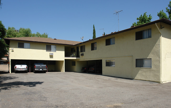 944 E Deodar St in Ontario, CA - Building Photo - Building Photo