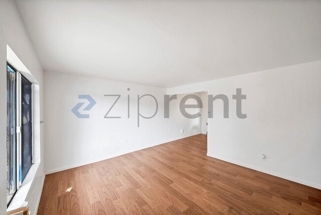 property at 2458 Normandie Ave