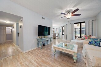 401 Sea Oats Dr in Juno Beach, FL - Building Photo - Building Photo