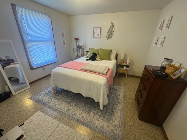 1009 W 22nd St, Unit 44 in Cedar Falls, IA - Building Photo - Building Photo