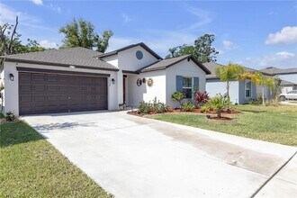 36568 Garden Wall Wy in Zephyrhills, FL - Building Photo - Building Photo