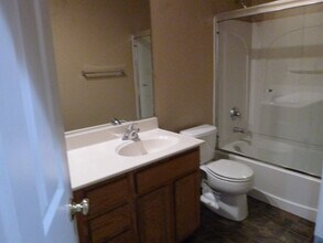 199 Mississippi Dr in Yuba City, CA - Building Photo - Building Photo