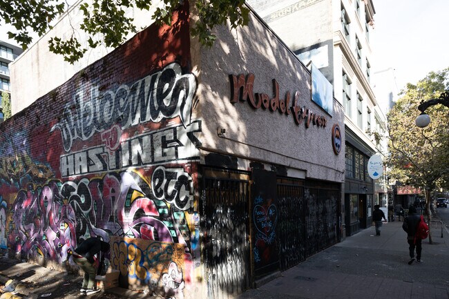 55 Hastings St W in Vancouver, BC - Building Photo - Building Photo