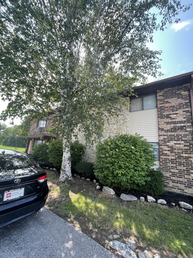 Holly Apartments in Kokomo, IN - Foto de edificio - Building Photo