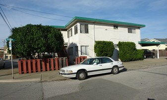 131 Brighton Rd in Pacifica, CA - Building Photo