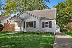 540 S Evergreen Ave in Arlington Heights, IL - Building Photo