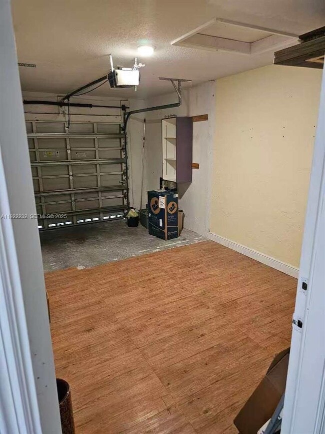 2816 NW 99th Terrace in Sunrise, FL - Building Photo - Building Photo