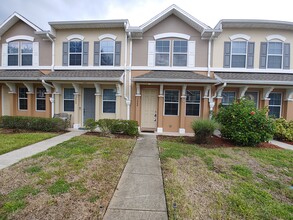 13048 Sunset Lake Dr in Jacksonville, FL - Building Photo - Building Photo
